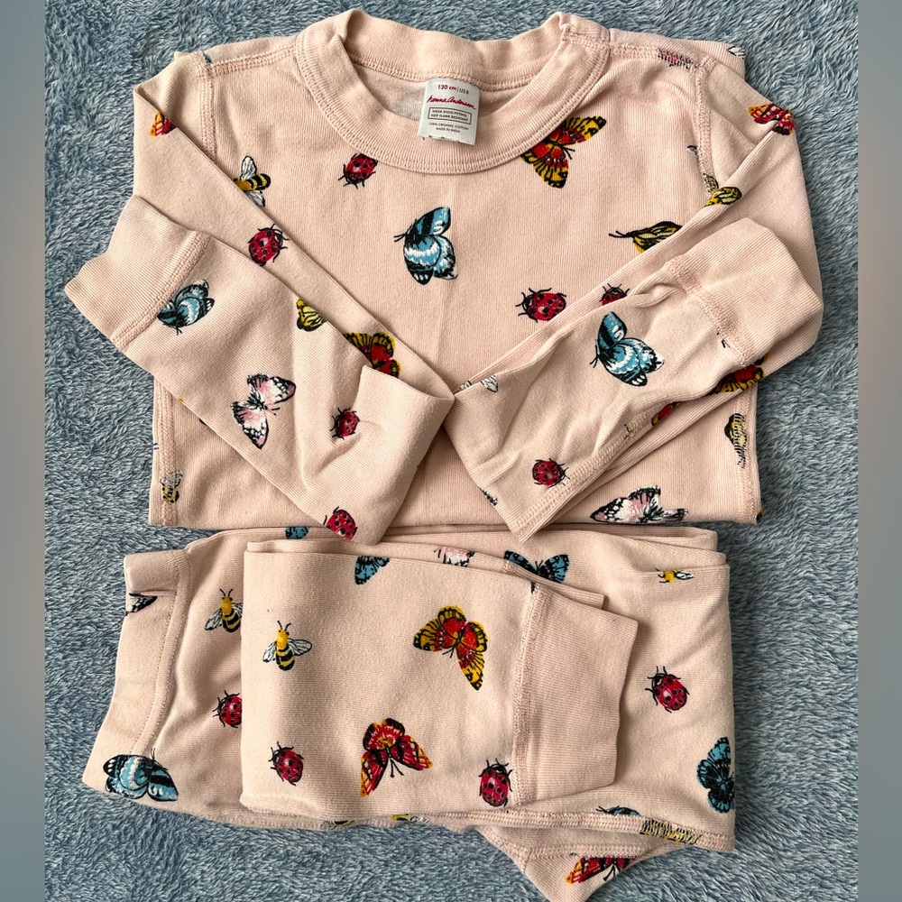 Hanna Andersson Pajamas - Light Pink w/butterflies - Size 130/8